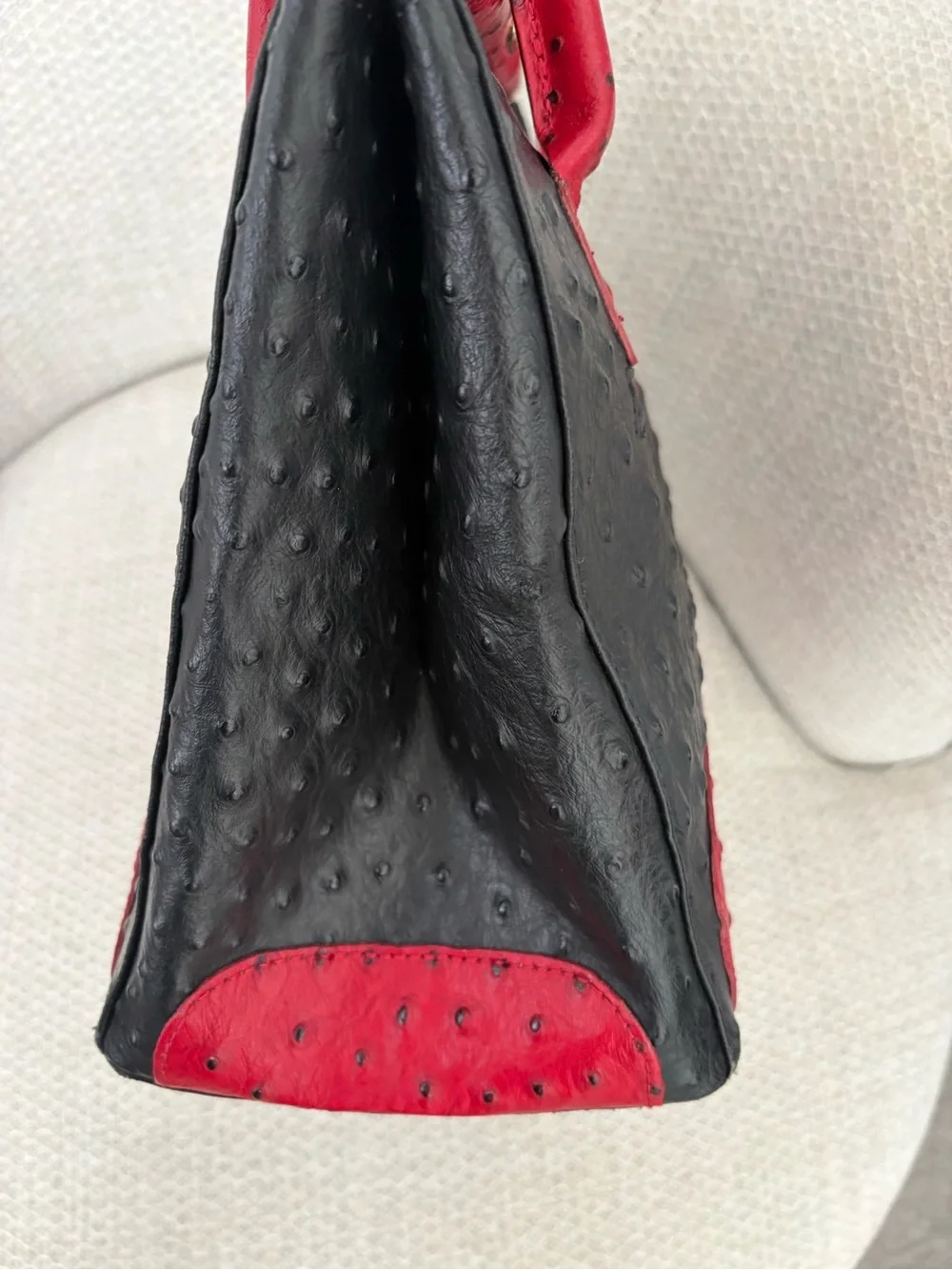 Vintage Y2K Giada Pelle Red and Black Structured Ostrich-Texture